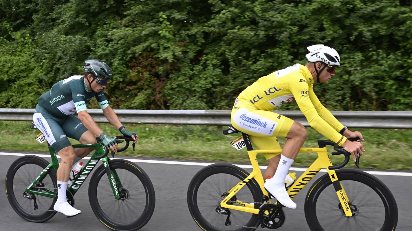 Mathieu van der Poel leads Jasper Philipsen during stage 3 of the 2025 Tour de France