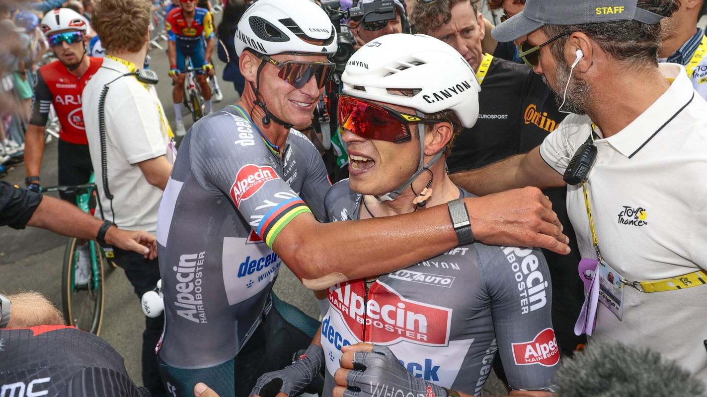 Mathieu van der Poel Jasper Philipsen Tour de France 2025