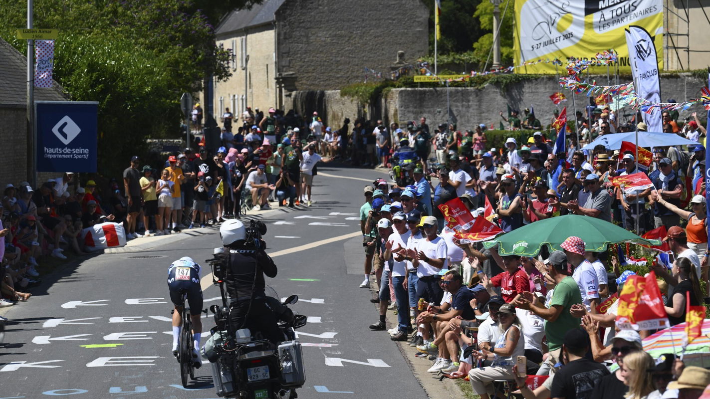 Stage 5 Crowd - Stage 5 Tour de France 2025