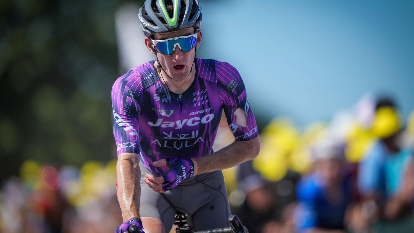 Eddie Dunbar Tour de France 2025 crash