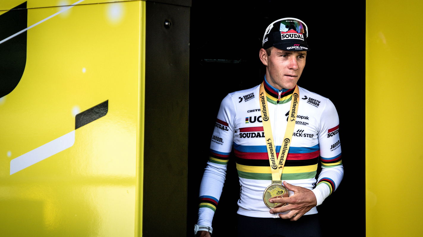 Remco Evenepoel Tour de France 2025 podium