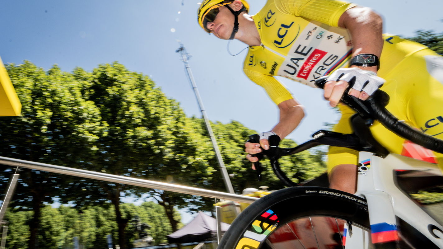 Tadej Pogacar Tour de France 2025 yellow jersey sign-on
