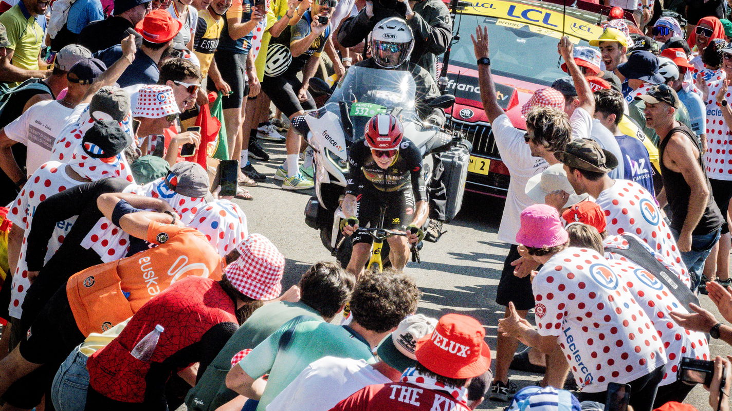 Jonas Vingegaard Tour de France 2025 Hautacam alone