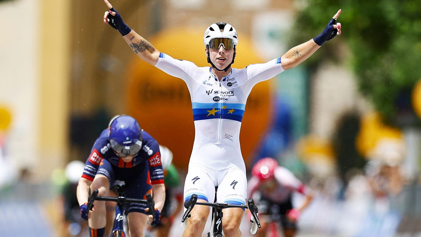 Lorena Wiebes (SD Worx-Protime) wins stage 3 of the 2025 Giro d'Italia Women