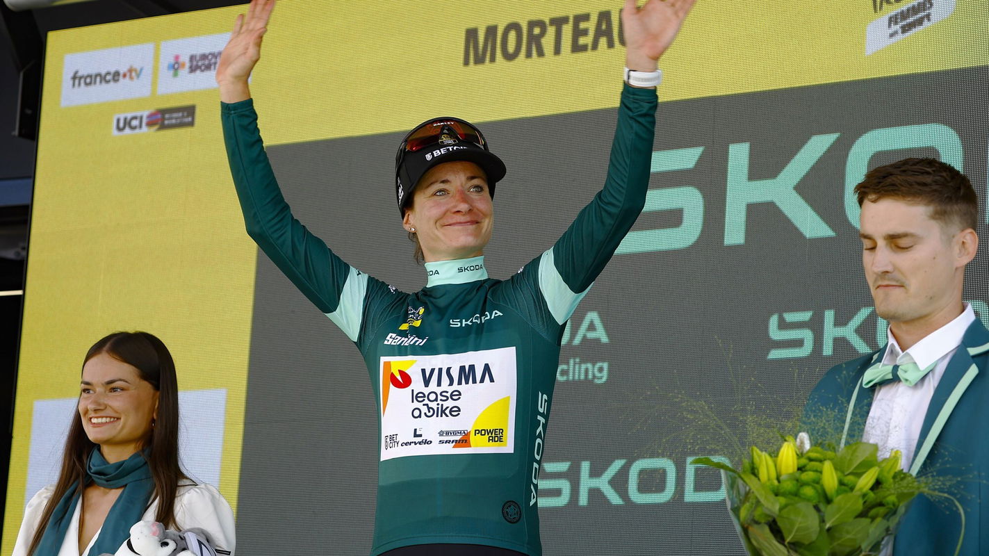 Marianne Vos wearing the green points classification jersey at the Tour de France Femmes 2024